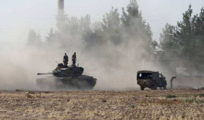 Siria: Tropas turcas aprovechan intervención contra el Daesh para arremeter contra kurdos