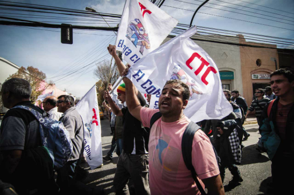 Trabajadores del cobre se reúnen para analizar realidad laboral del sector