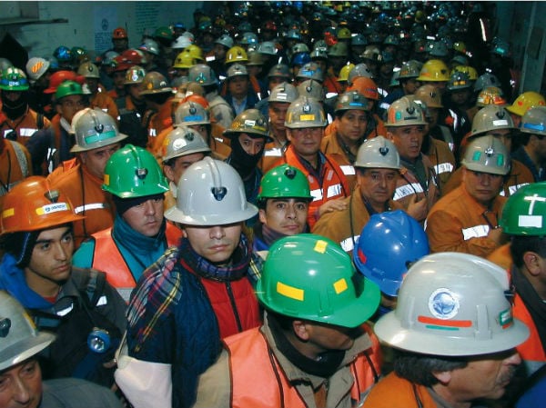 Trabajadores chilenos son los que ponen más plata para sus pensiones en América Latina