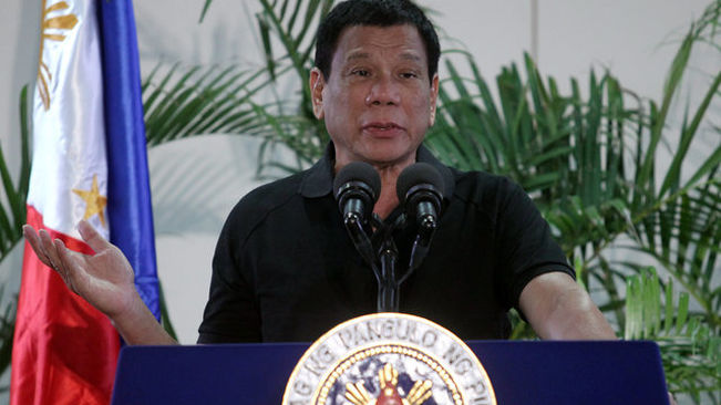 Filipinas: Presidente da plazo de dos años para que EEUU retire tropas del país