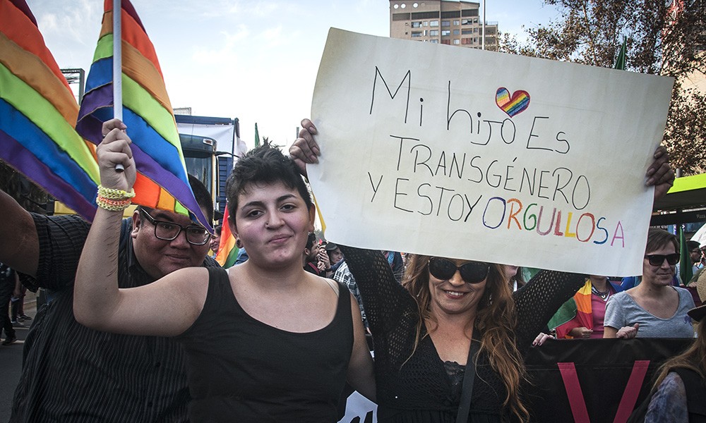 Movilh e Iguales apuran al Gobierno por Ley de Identidad de Género y matrimonio igualitario