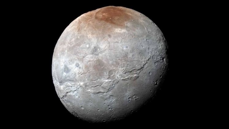 Resuelven el misterio de la gran mancha roja de Caronte, la luna de Plutón