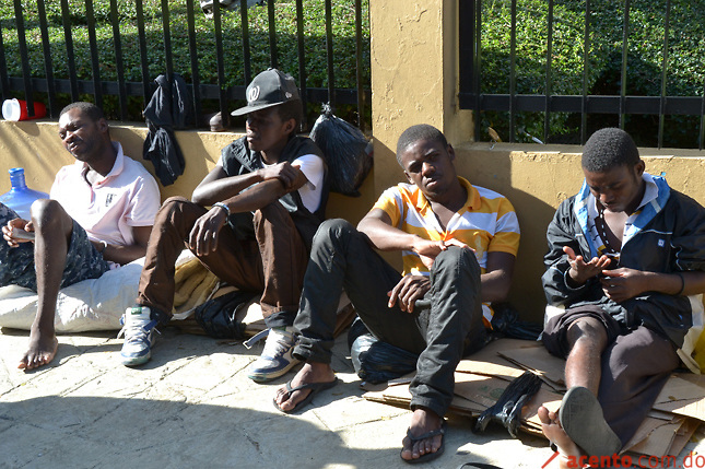 EEUU: Retoman deportaciones de haitianos, suspendidas desde terremoto