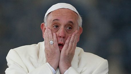 (VIDEO) Circula por la web una falsa misa del Papa Francisco a Satanás