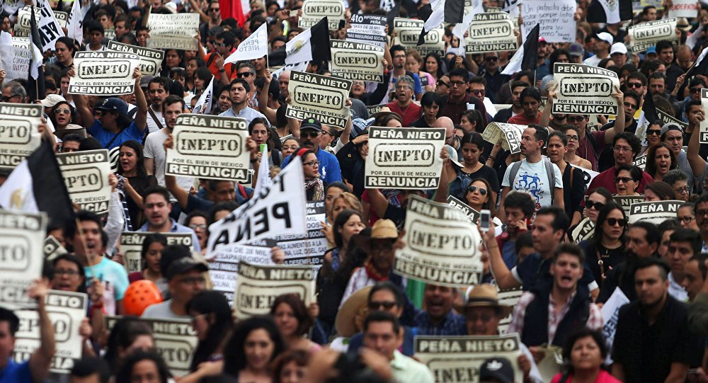 México: Masiva marcha exige la renuncia de Peña Nieto