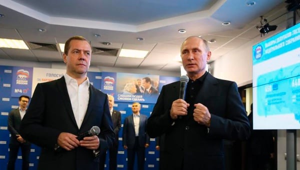 Rusia: Putin sale reforzado de elecciones legislativas