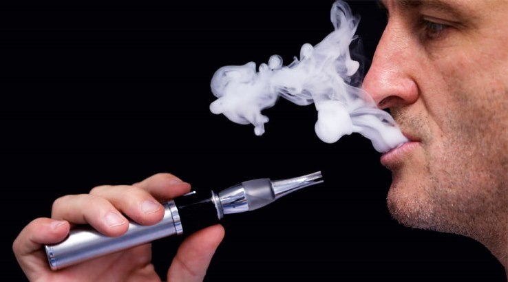 «Los cigarrillos electrónicos son mucho más peligrosos de lo que las personas creen», advierten expertos
