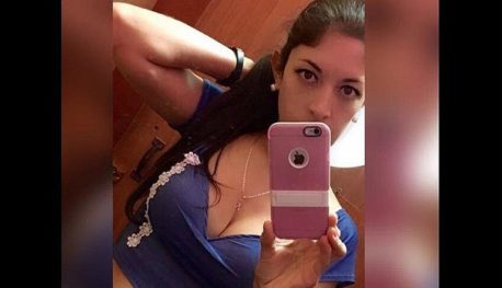 Facebook: Su esposo le daba like a chicas sexies y ella decidió tomarse estas fotos como venganza ‘hot’