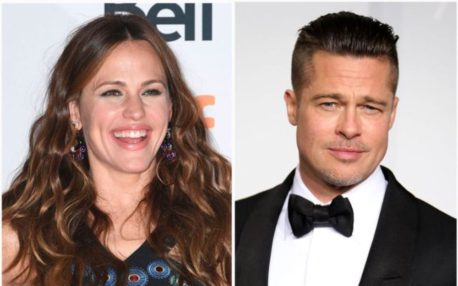 (Vídeo) Jenniffer Garner le dice a los paparazzi que Brad Pitt y ella están…