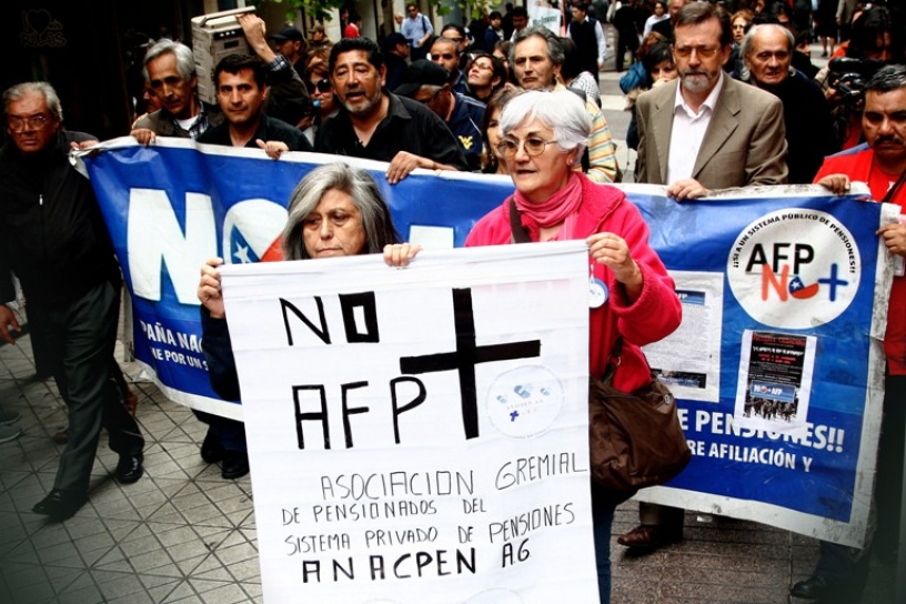 Demandan al Estado chileno por su responsabilidad en la creación de las AFP