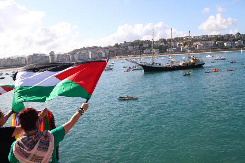 Parlamentarios piden a RREE preocuparse de chilena en “Flotilla de la Libertad” que intenta llegar a Gaza