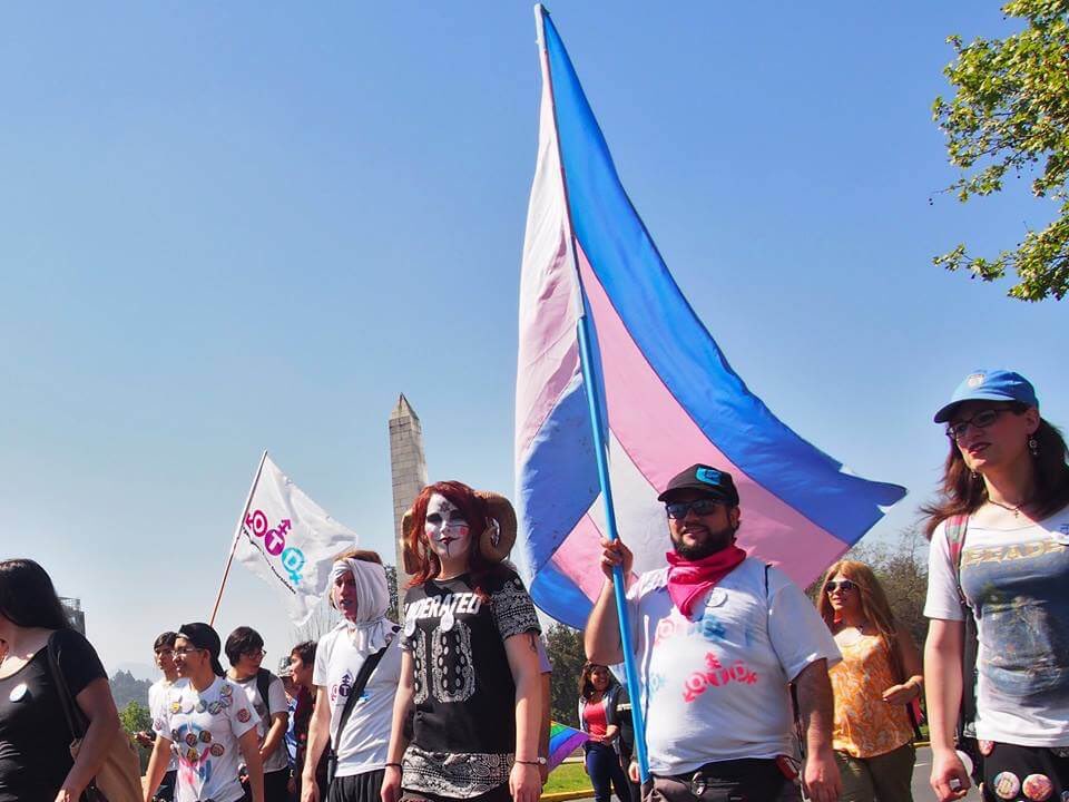 Trangéneros convocan a manifestarse contra el poder judicial por exámenes sexológicos