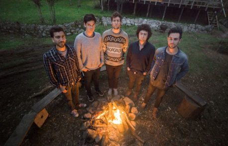 Niño Cohete anuncia show en Bar El Clan.