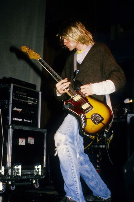 Estos son los nombres que le han puesto los famosos a sus guitarras: Lucy y otros