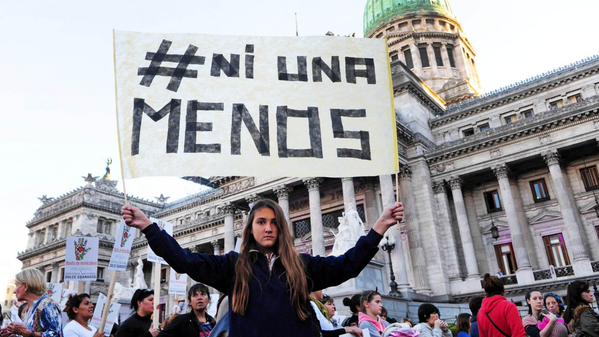 #NiUnaMenos Argentina: Nuevo femicidio ocurrió mientras marcha masiva llenaba calles