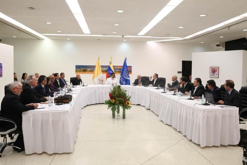 Venezuela: Mesas de diálogo temáticas se instalan tras acuerdos entre Gobierno y oposición