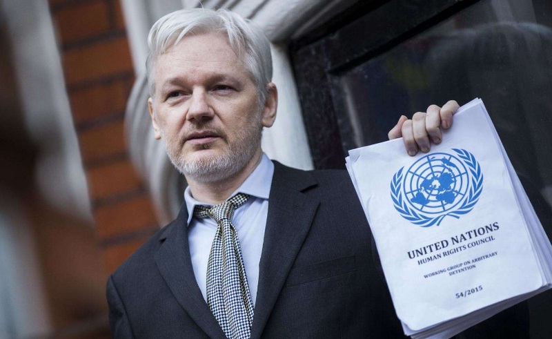 Reino Unido niega darle un estatus diplomático a Julian Assange