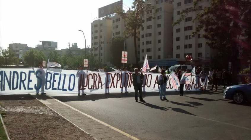 La huelga del sindicato de trabajadores de la UNAB sale a las calles