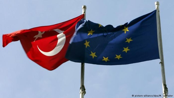 Europa se echa atrás en negociaciones con Turquía