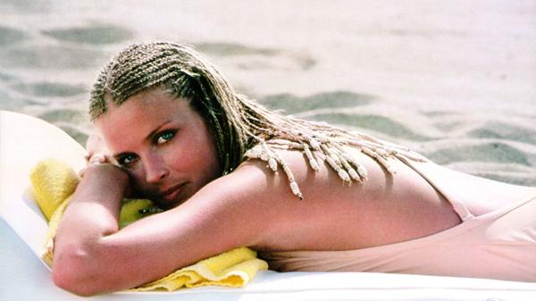 La «Mujer 10» Bo Derek cumplió 60 años: así luce hoy la recordada icono sexual (FOTOS)