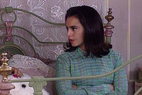 ¿Qué fue de Claudia Burr? La actriz que interpretó a «Isabel Margarita» en «Estúpido Cupido» reapareció en sesión de fotos