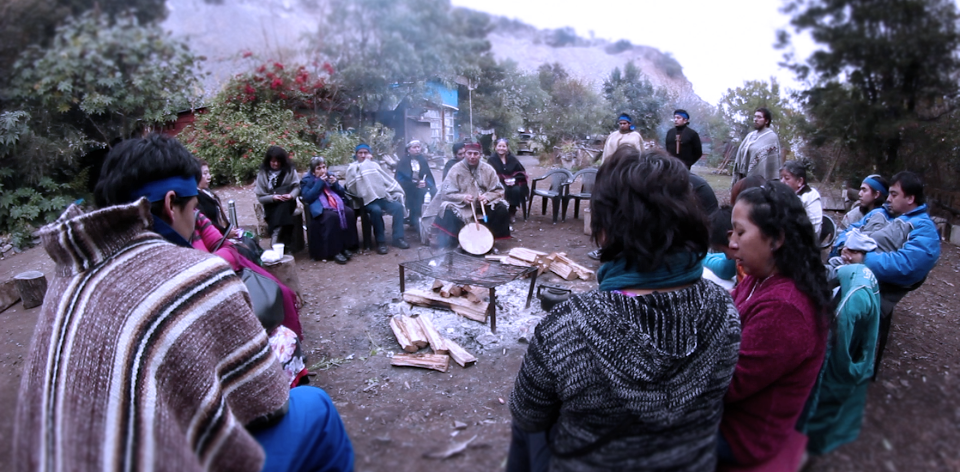 Documental: Pikun Mapu, la «espiritualidad ancestral que resiste al devenir de los tiempos»