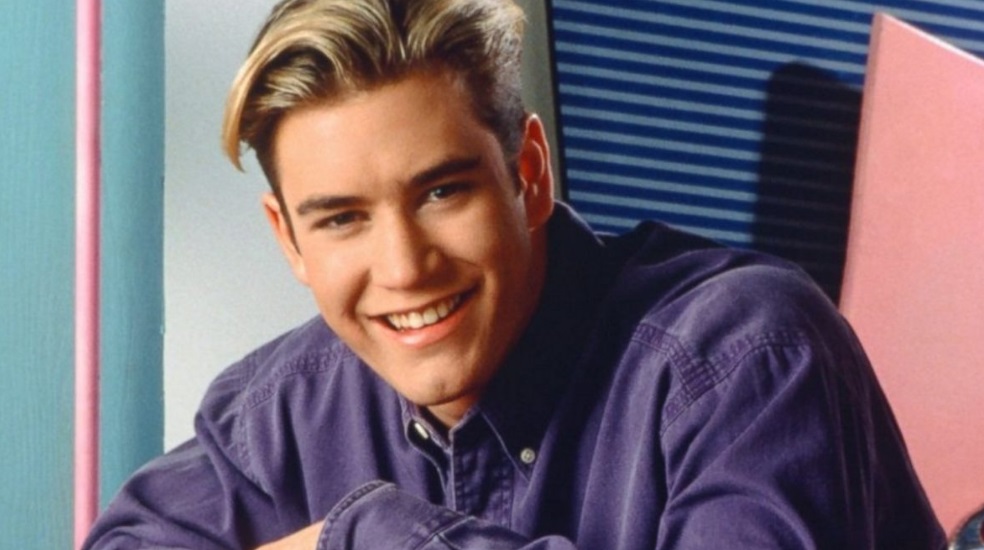 Irreconocible: Zack Morris de «Salvado por la campana» posa totalmente desnudo a los 42 años