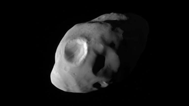 La nave espacial Cassini tomó las mejores fotos de Pandora, la luna de Saturno