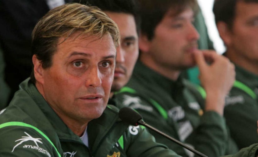 Presidente de la Federación de Bolivia y partida de su entrenador a la «U»: «Hoyos no fue sincero»