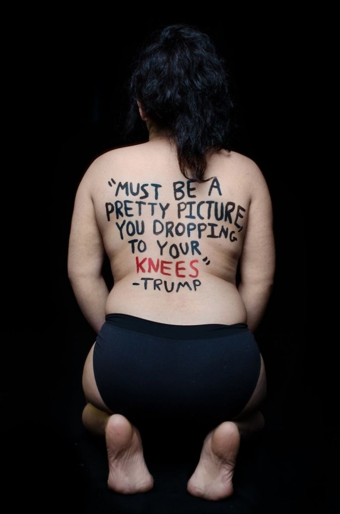 Esta joven estudiante ha creado polémicas fotos usando citas de Trump sobre las mujeres
