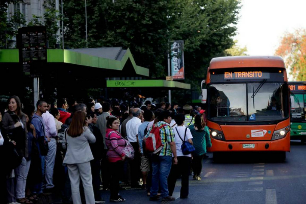 Bancada de diputados PC prepara acciones contra empresas de Transantiago que tienen fondos en paraísos fiscales