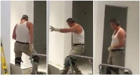 (Video) Albañil bailando sexy al ritmo de Ariana Grande mientras trabaja se vuelve sensación