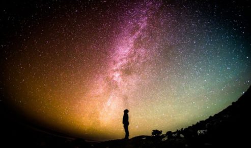 Astrofísicos hallan evidencia de que el universo en que vivimos podría ser un holograma