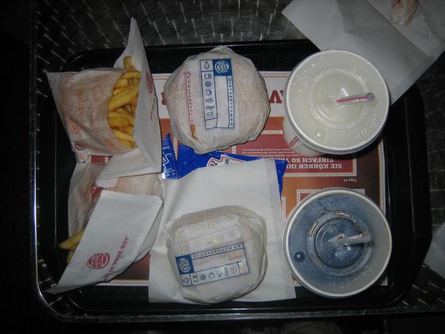 Estudio: Envoltura de comida rápida en Estados Unidos podría tener sustancias tóxicas