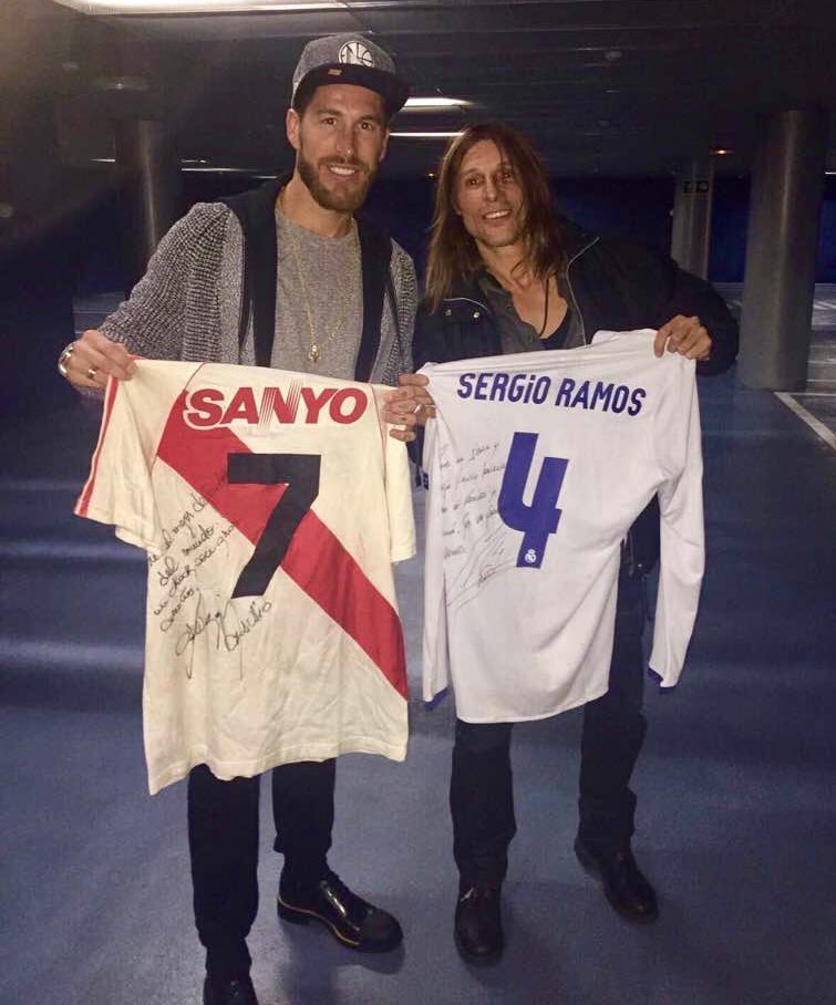 Claudio Caniggia y su especial regalo a Sergio Ramos: una camiseta de River que él nunca usó