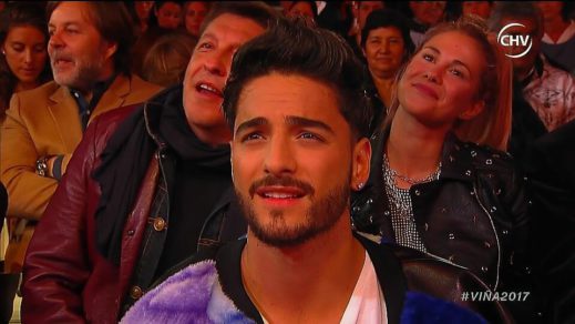 Trollearon a Maluma con crueles memes durante el show de Isabel Pantoja por este motivo