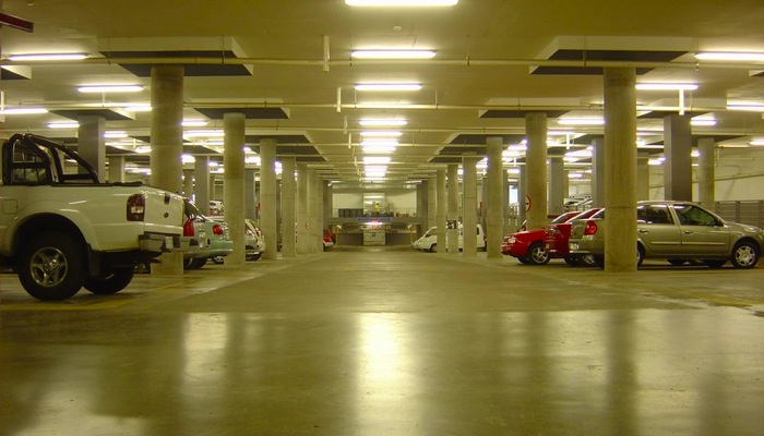 Sernac justifica alza de precios de estacionamientos: Existe libertad de precios