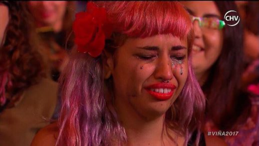 Fanática de Mon Laferte que se convirtió en meme encaró a las redes con este mensaje