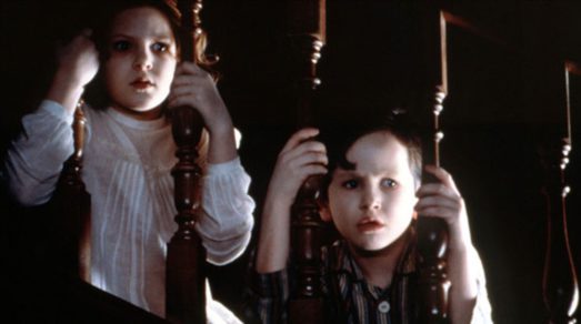 ¿Recuerdas a los niños que fueron hijos de Nicole Kidman en «Los Otros»? Mira cómo están hoy