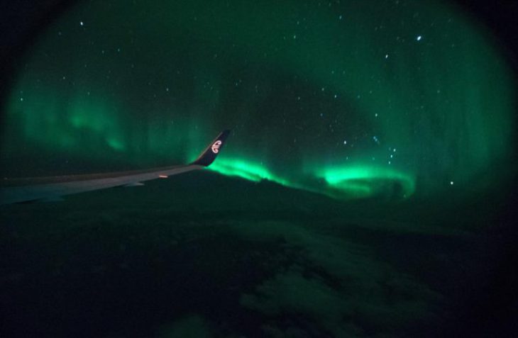 Así fue el primer vuelo comercial para mirar de cerca la Aurora Austral (+VIDEO)