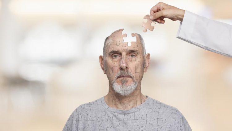 Investigadores desarrollan examen genético que detecta el nivel de riesgo de sufrir Alzheimer