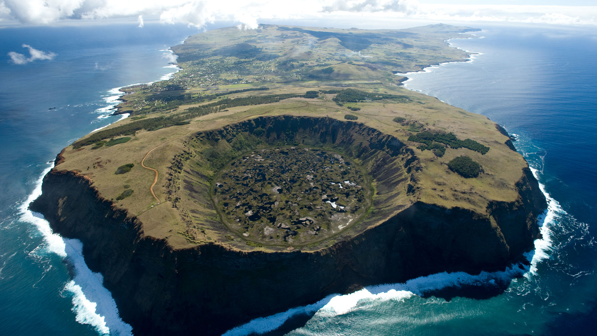 Comunidades y organizaciones de Rapa Nui rechazan idea de una reserva marina en la Isla