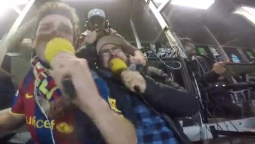 VIDEO: De la euforia al llanto: Locura en el relato del sexto gol de Barcelona VIDEO: De la euforia al llanto: Locura en el relato del sexto gol de Barcelona