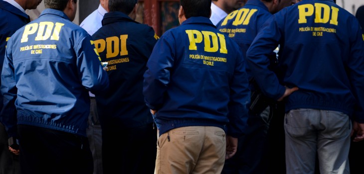 Formalizan a dos funcionarios de la PDI acusados de torturar a mujer peruana embarazada