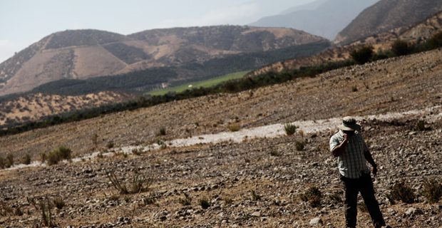 Habitantes de La Ligua no tienen agua: camión los abastece con 50 litros diarios