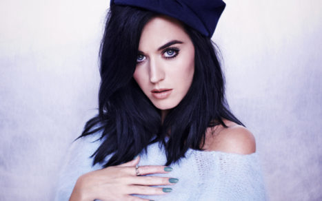¿De nuevo? Katy Perry volvió a cambiar su cabello y luce muy extraña