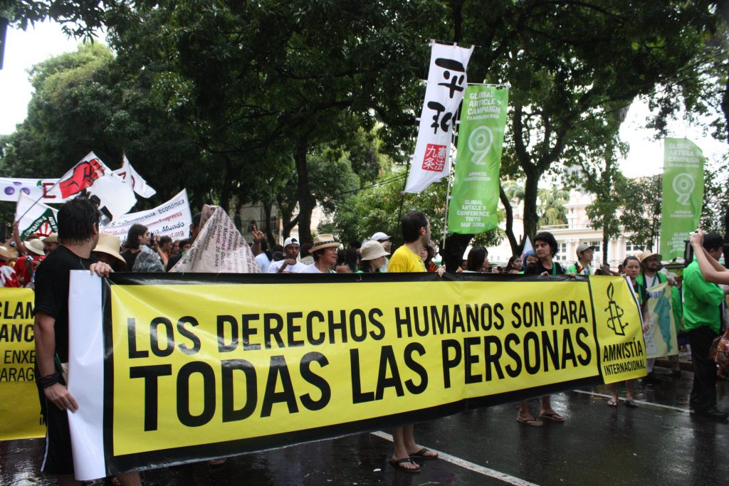 Amnistía Internacional lanza campaña «Chile sin barreras» para exigir una nueva ley de migración