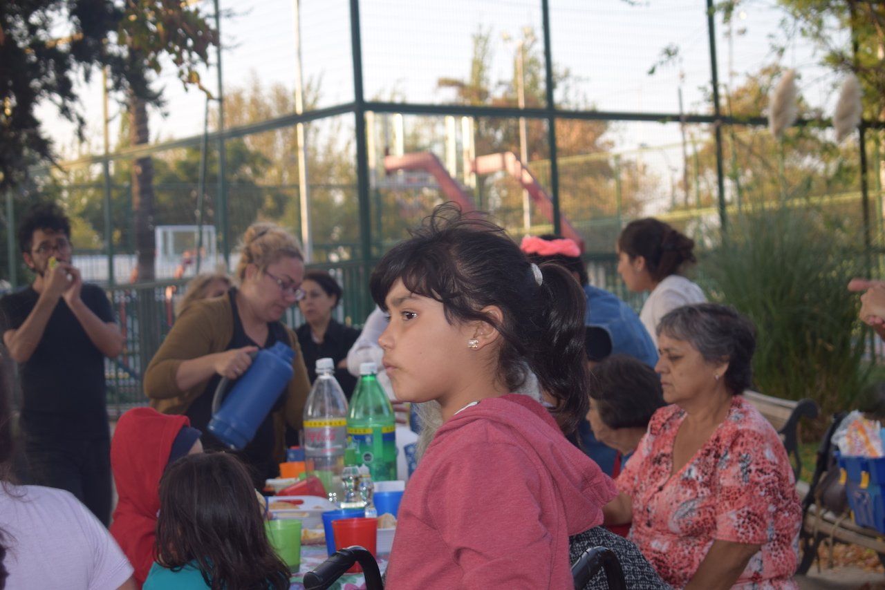 La Asociación de Artistas Vinculados a la Educación (AVE) finaliza proyecto de onces comunitarias con olla común en el barrio San Eugenio
