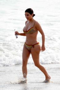 Así se defendió Kim Kardashian de las fotos filtradas sin Photoshop en la playa
