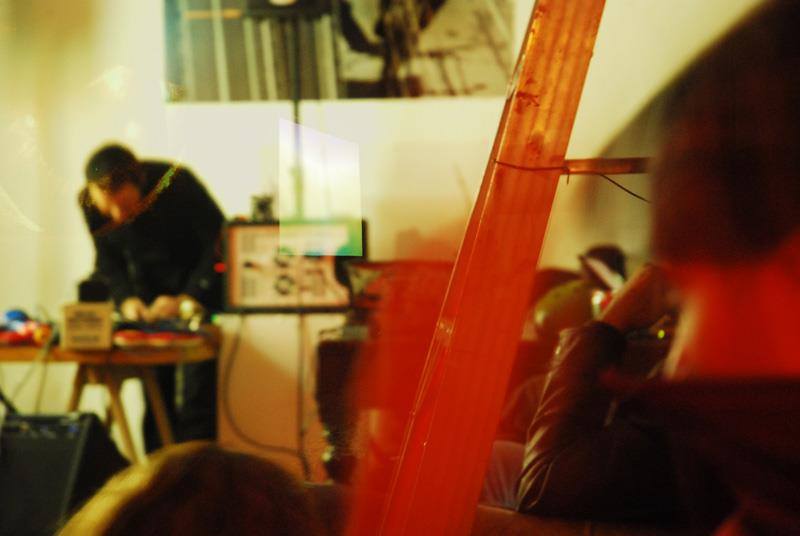 «Sesión Sonora»: Improvisación-Ruido-Electrónica este sábado en Valparaíso